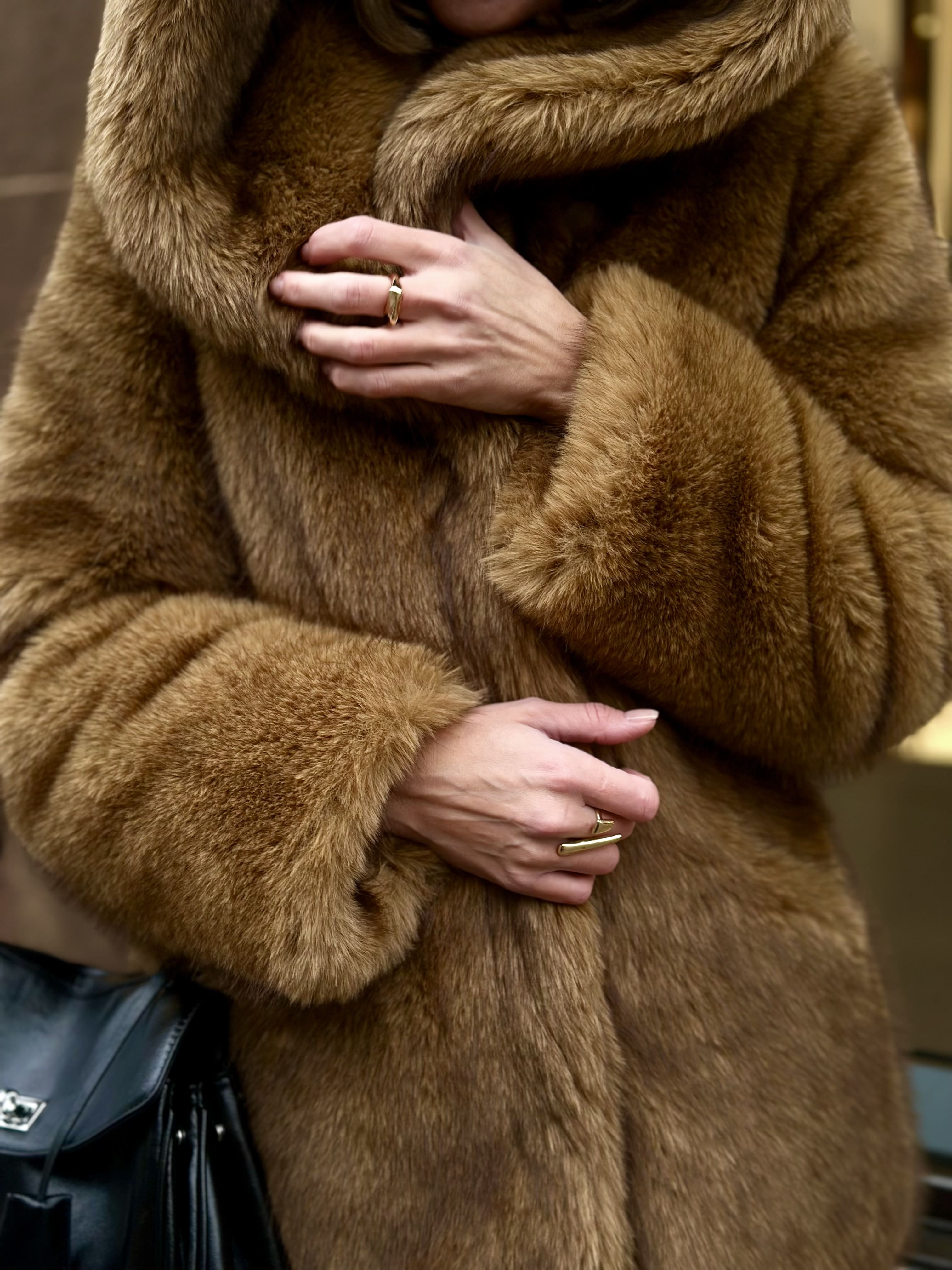 Шуба Pastry из искусственного эко меха от ANSE, Коричнево-карамельный цвет, размер S, M, L, , .