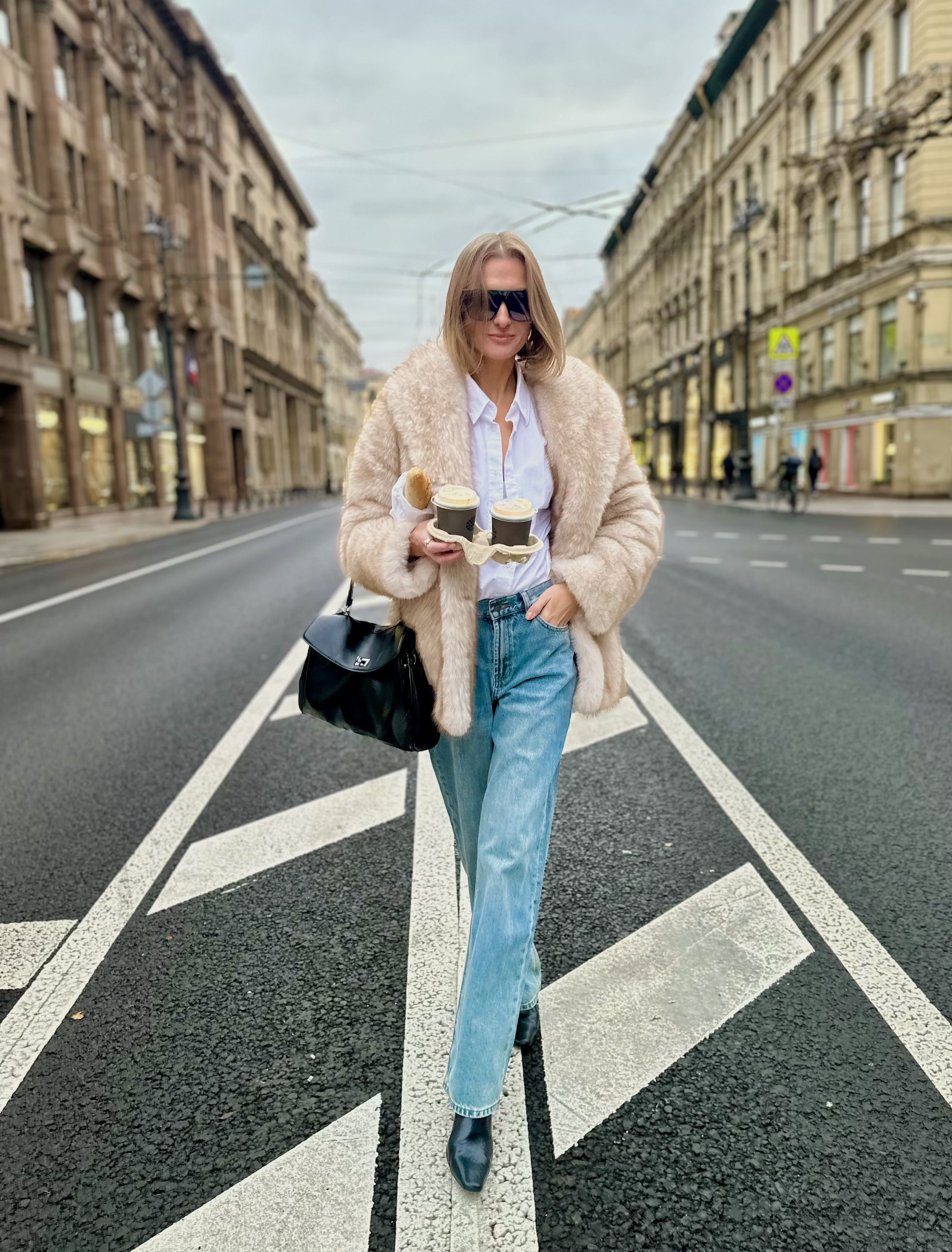 Шуба Furry из искусственного эко меха от ANSE, Светло-кремовый с коричневыми кончиками цвет, размер S, M, L, , .