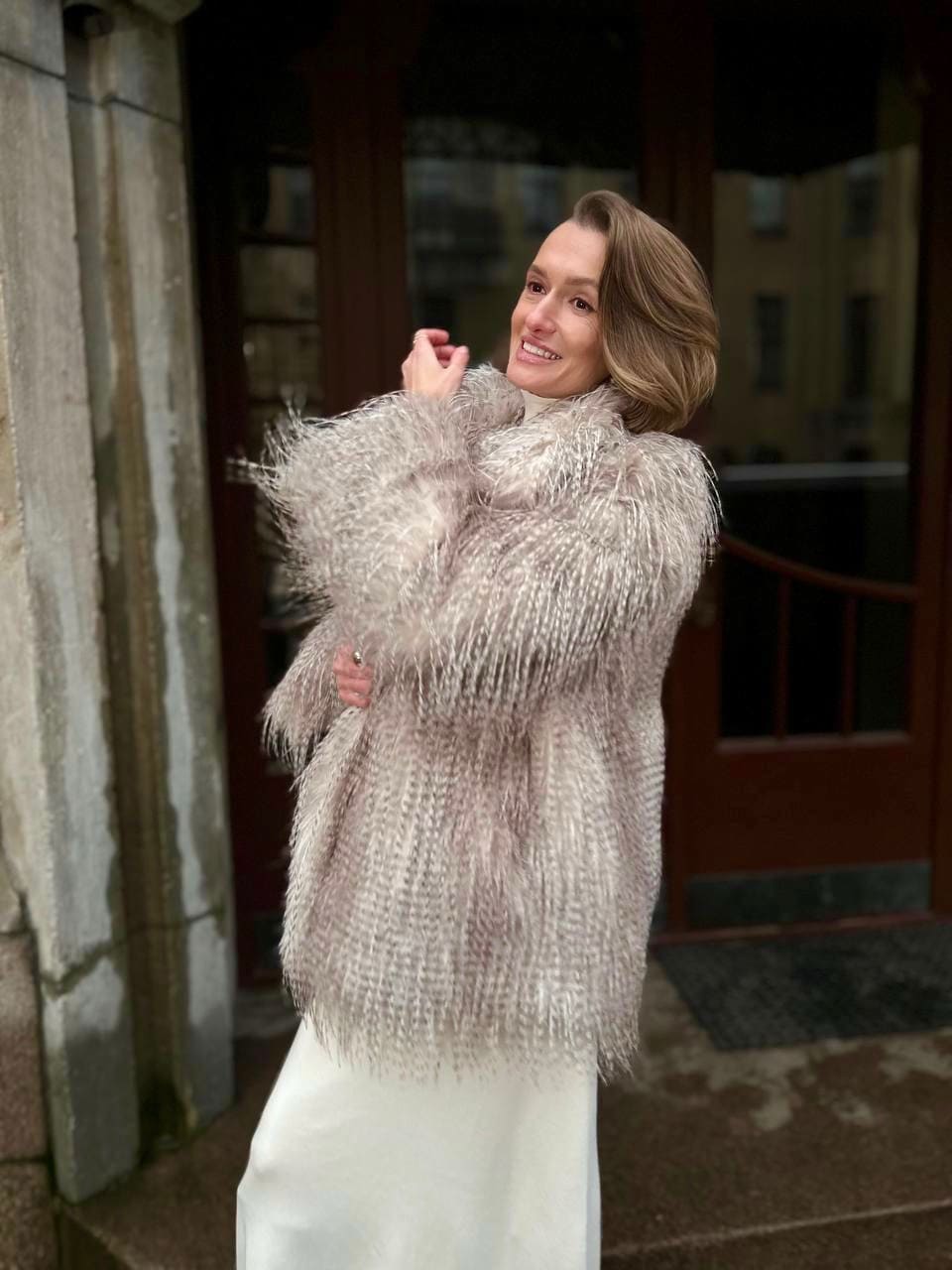 Шуба Энергия из искусственного эко меха от ANSE, Серо-бежевый цвет, размер S, M, L, XL, , .