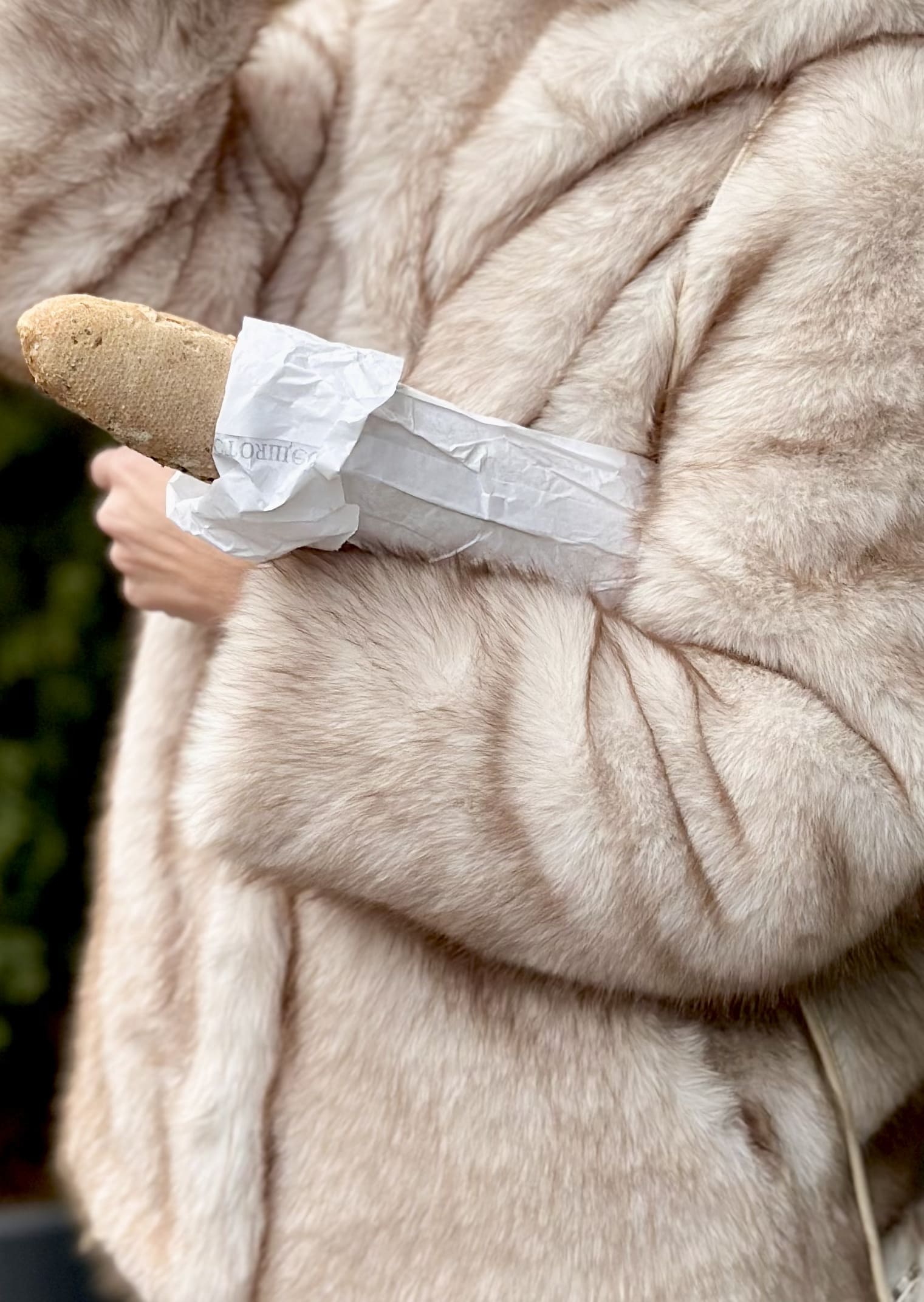 Шуба Furry из искусственного эко меха от ANSE, Светло-кремовый с коричневыми кончиками цвет, размер S, M, L, , .