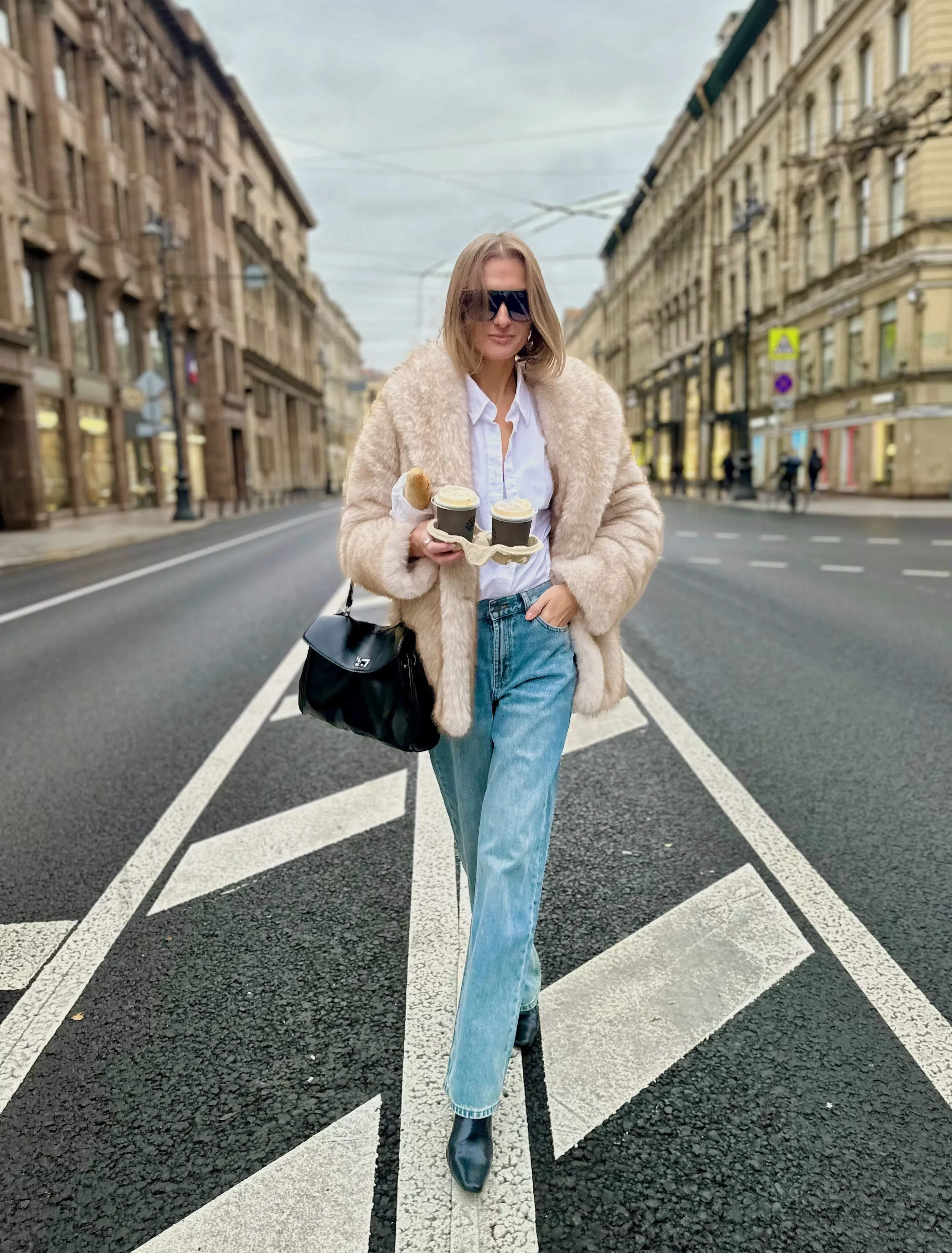 Шуба Furry из искусственного эко меха от ANSE, Светло-кремовый с коричневыми кончиками цвет, размер S, M, L, , .